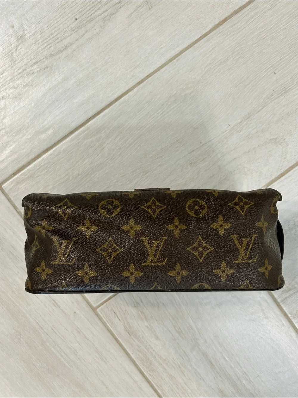 Louis Vuitton Dopp Kit Toiletry Bag Monogram Authentic Vintage